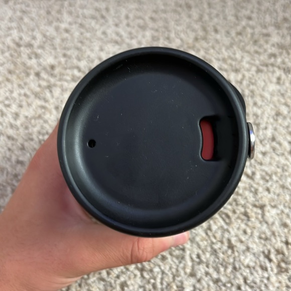 Hydro Flask Sage Green Bottle with Black Lid - Picture 4 of 10